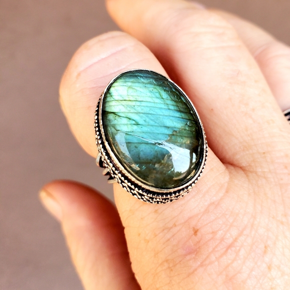 New Labradorite Silver Ring. - Picture 7 of 12